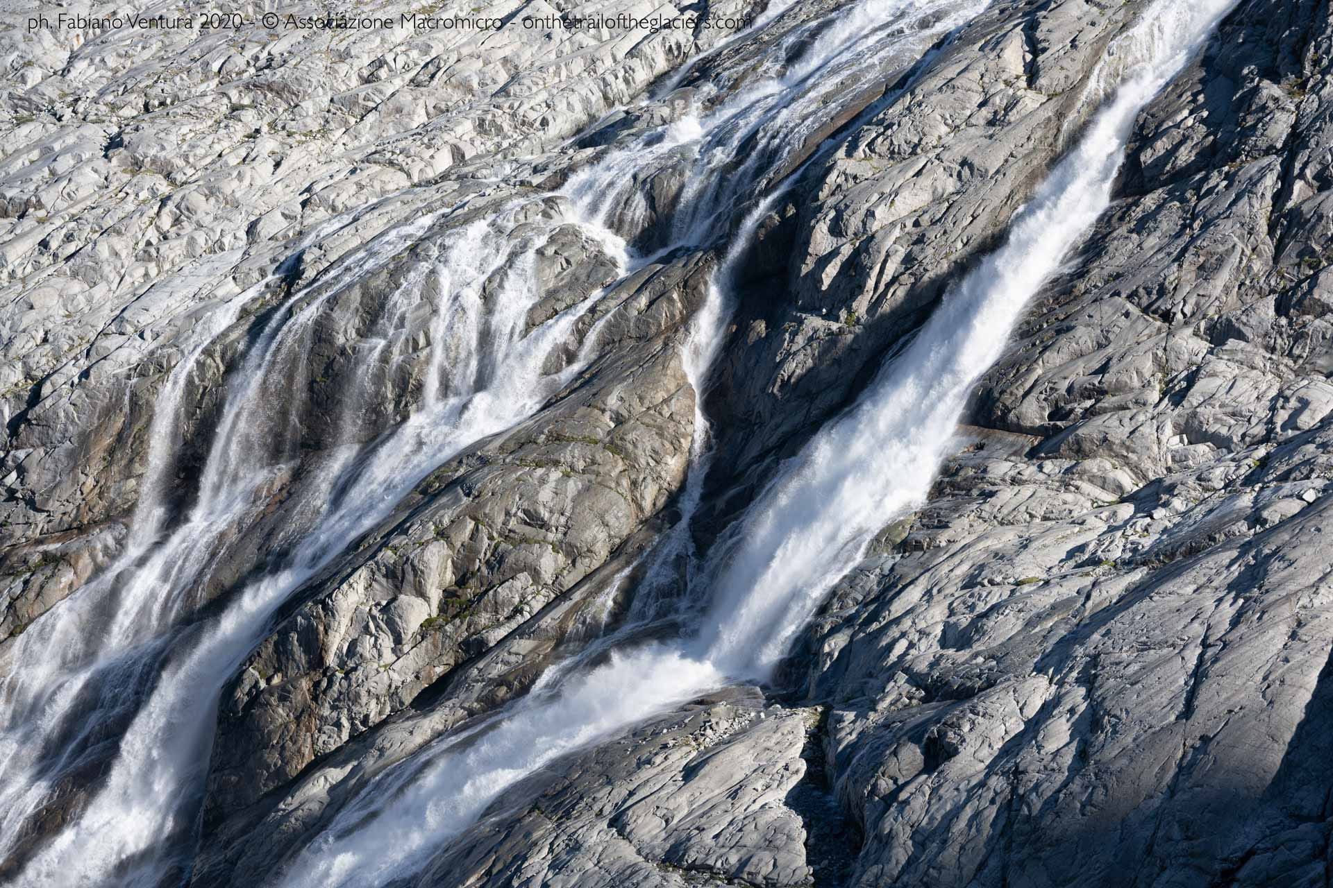 Sulle tracce dei ghiacciai - Alpi 2020 - L’Adamello è in agonia e la regina delle Dolomiti sta perdendo per sempre il suo mantello