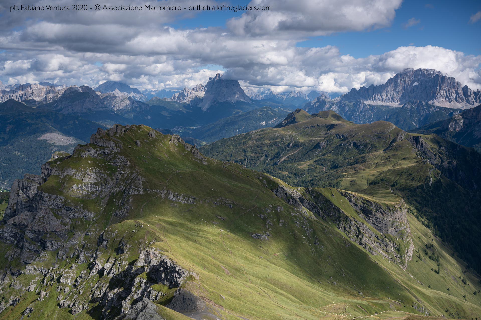 Sulle tracce dei ghiacciai - Alpi 2020 - L’Adamello è in agonia e la regina delle Dolomiti sta perdendo per sempre il suo mantello