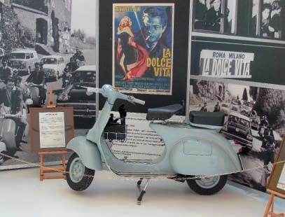 La Vespa 125 del 1959 dei paparazzi de "La dolce vita"